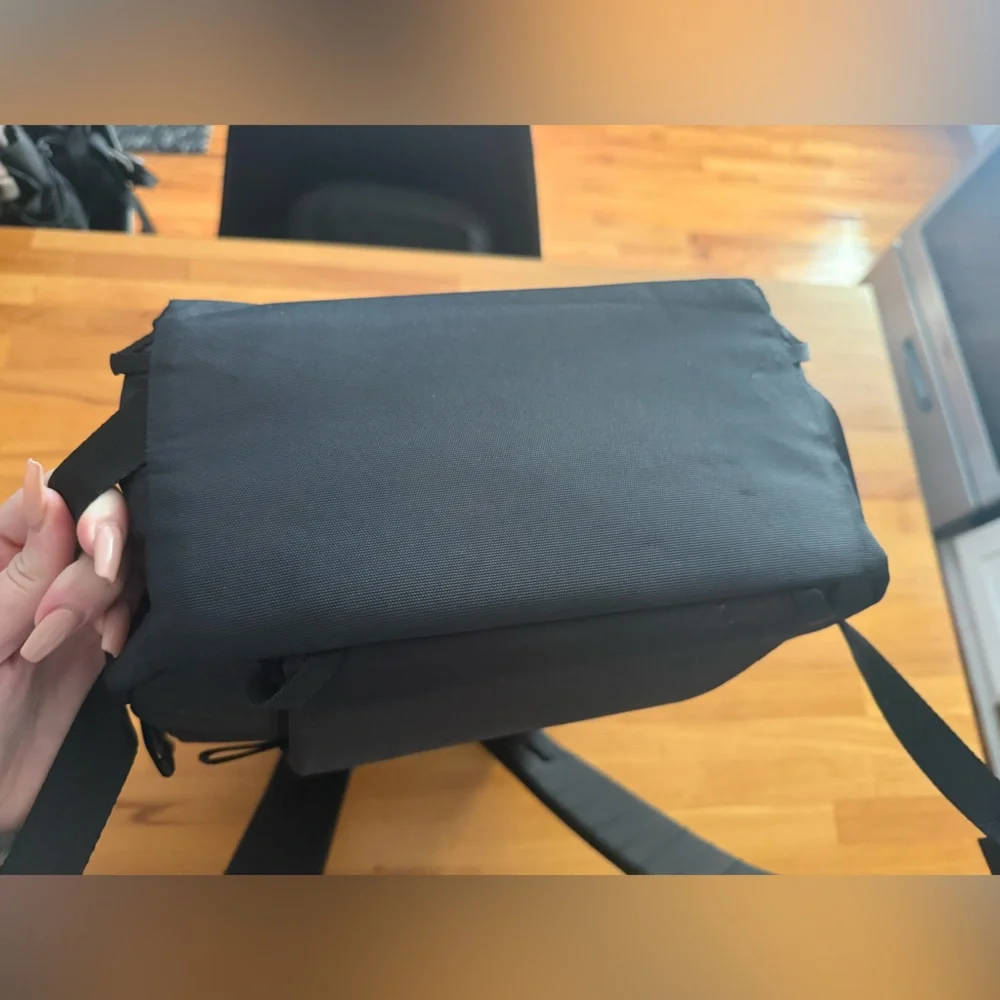 Urth Arkose Camera & Laptop Photo Travel Work Backpack SET 20L Black
